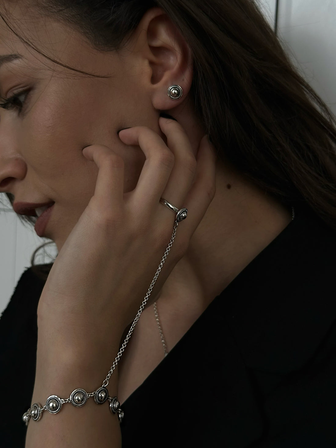 "Silver hand chain slave bracelet"