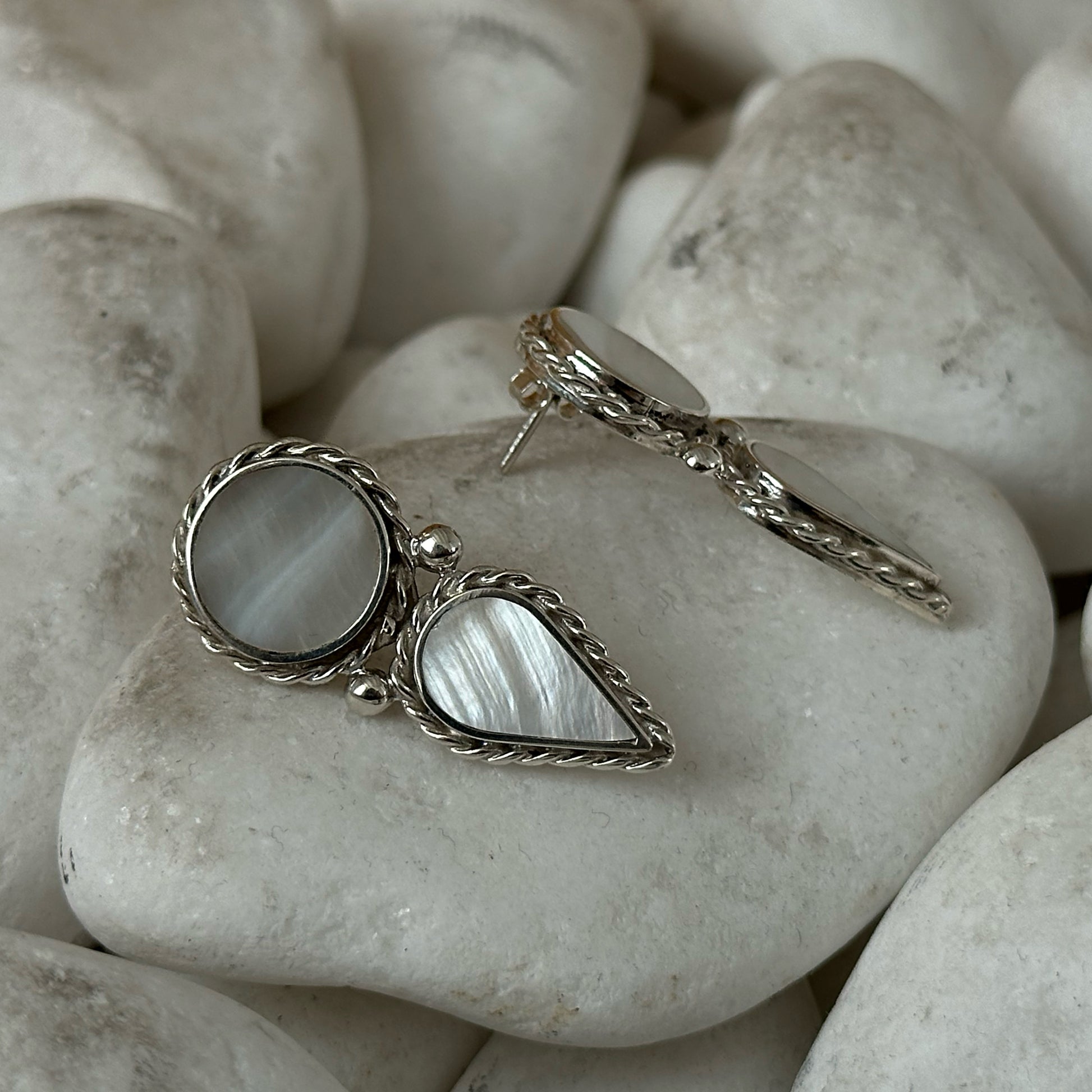 "Silver pearl chandelier pin earrings"